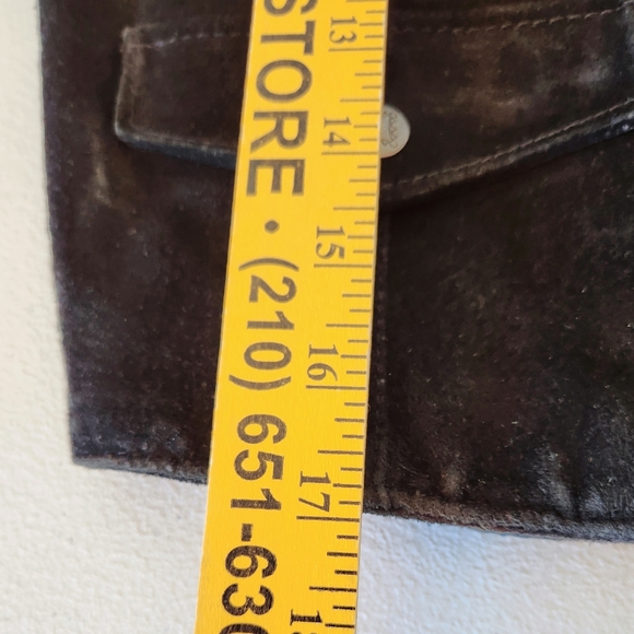 Beyond Leather Vintage Western Vest - Picture 6 of 11